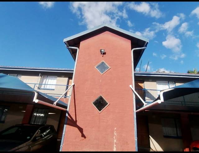 2 BEDROOM APARTMENT FOR SALE IN ANNADALE